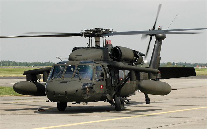 thumb2-sikorsky-uh-60-black-hawk-military-transport-helicopter-american-helicopters-airfield