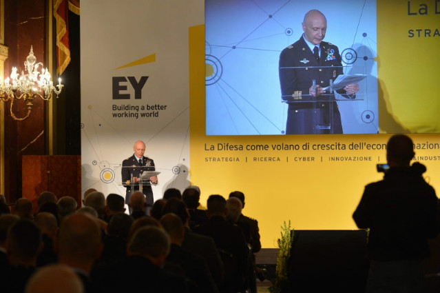Il capo di SMD generale Enzo Vecciarelli all’evento Ernest e Young su Difesa e industria 4.0
